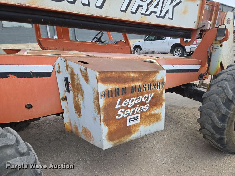 image for item EN8865 Skytrak 8042 telehandler