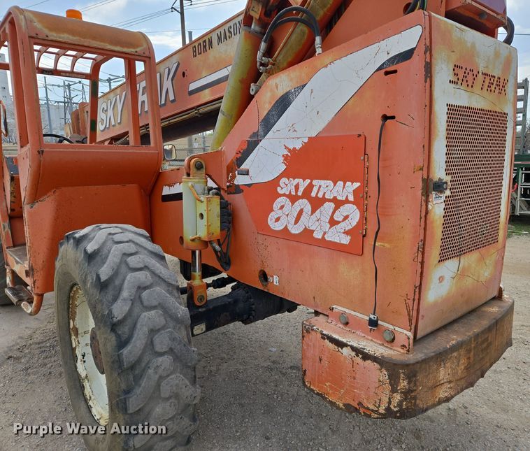 image for item EN8865 Skytrak 8042 telehandler