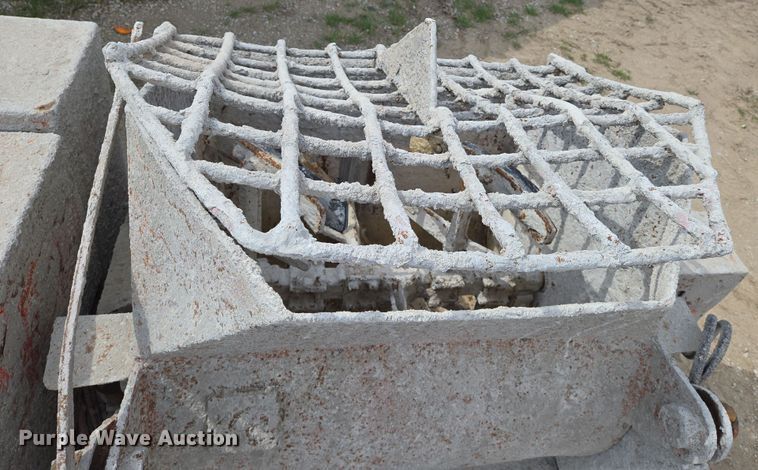 image for item EN8866 Mud Hog MH12 concrete mixer