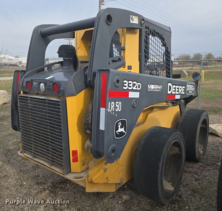 image for item EN8868 2013 John Deere 332D skid steer loader