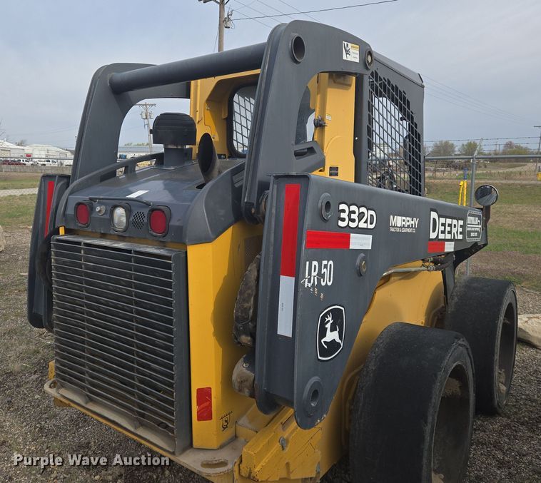 image for item EN8868 2013 John Deere 332D skid steer loader