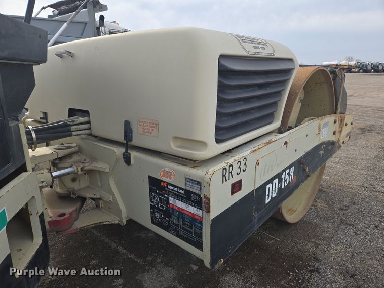 image for item EN8869 2006 Ingersoll Rand DD158 HFA double drum vibratory roller