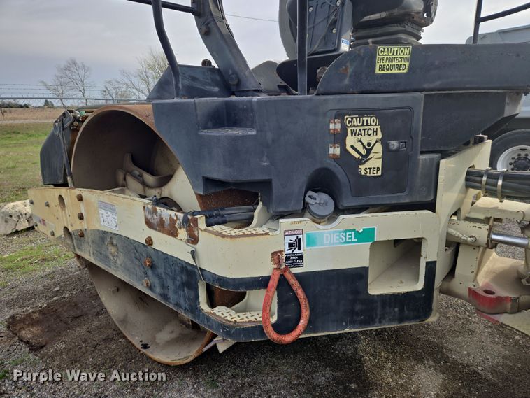 image for item EN8869 2006 Ingersoll Rand DD158 HFA double drum vibratory roller