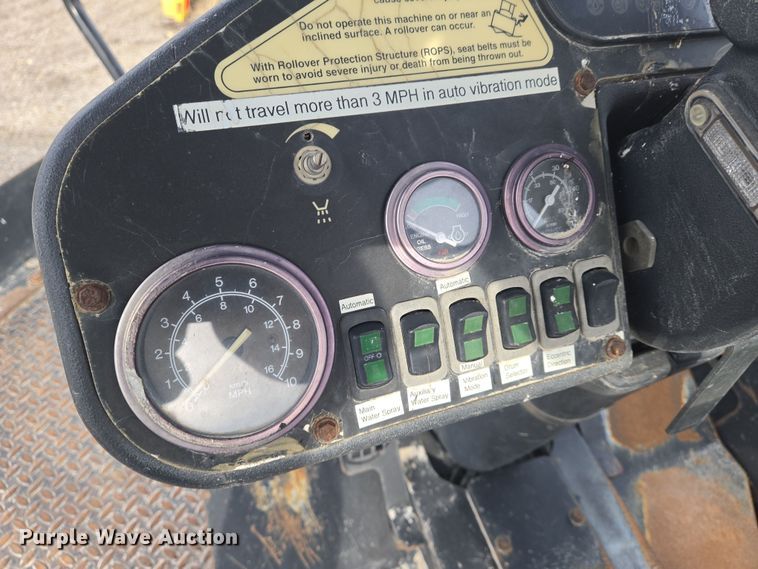 image for item EN8869 2006 Ingersoll Rand DD158 HFA double drum vibratory roller