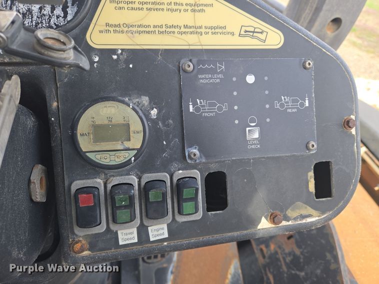 image for item EN8869 2006 Ingersoll Rand DD158 HFA double drum vibratory roller