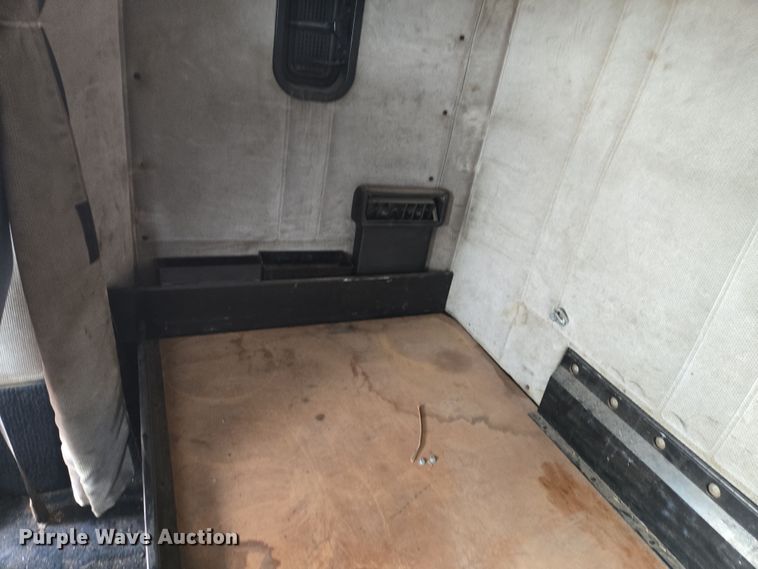 image for item EN8870 1994 Freightliner FLD120 semi truck