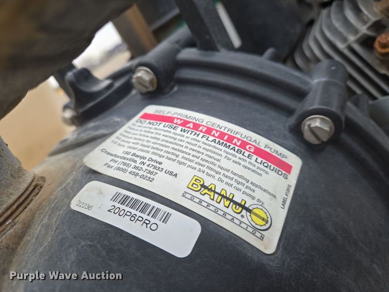 image for item EN8873 1994 White GMC WB water truck