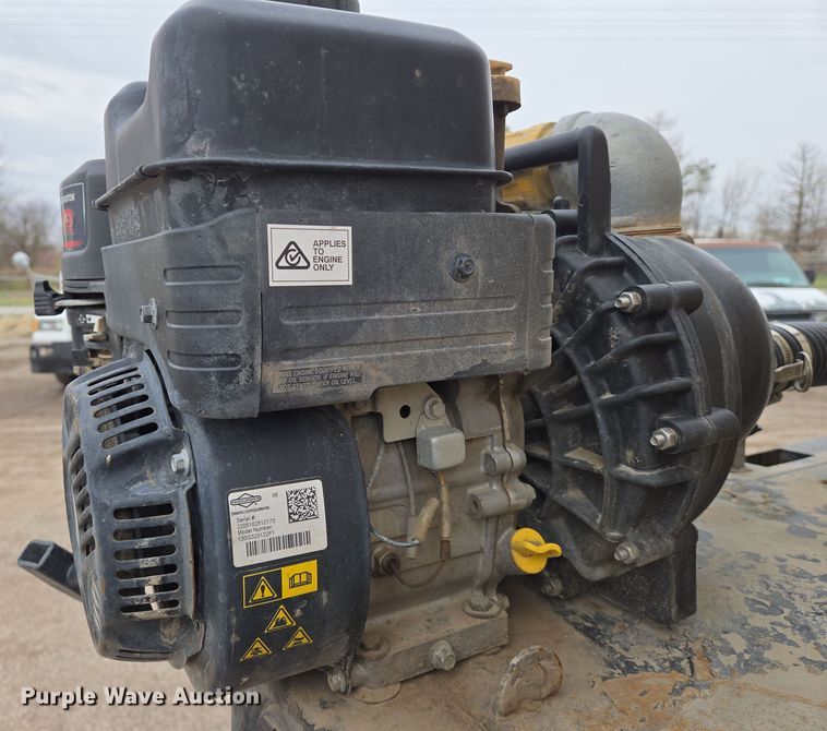 image for item EN8873 1994 White GMC WB water truck