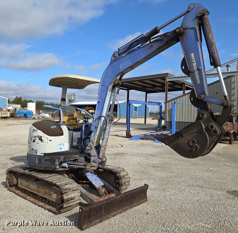 image for item EO0629 Mitsubishi MM30CR mini excavator