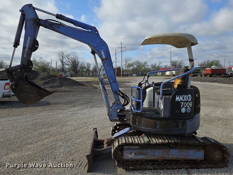 image for item EO0629 Mitsubishi MM30CR mini excavator