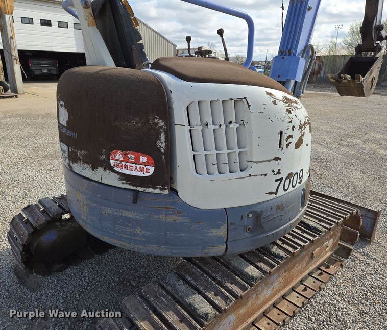 image for item EO0629 Mitsubishi MM30CR mini excavator