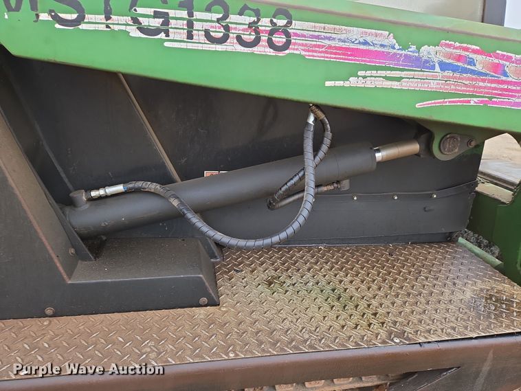 image for item EO0633 2006 Gyro-Trac MSTG1338 mulcher