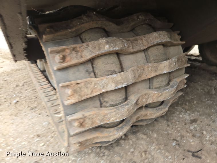 image for item EO0633 2006 Gyro-Trac MSTG1338 mulcher