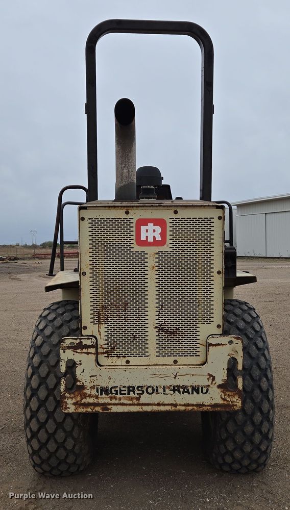 image for item EO0636 1992 Ingersoll Rand SD-70D single drum vibratory roller