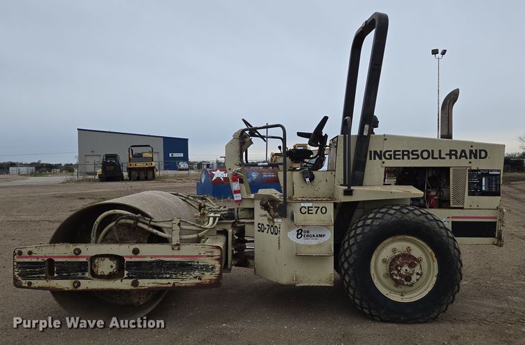 image for item EO0636 1992 Ingersoll Rand SD-70D single drum vibratory roller