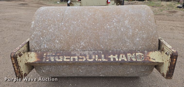 image for item EO0636 1992 Ingersoll Rand SD-70D single drum vibratory roller