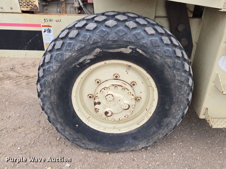 image for item EO0636 1992 Ingersoll Rand SD-70D single drum vibratory roller