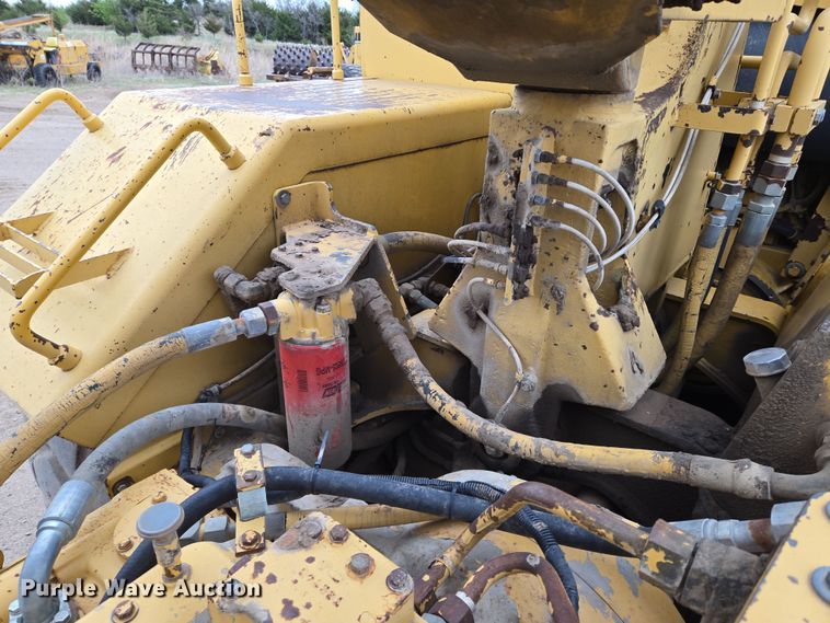 image for item EO0637 1994 John Deere 762B elevating scraper