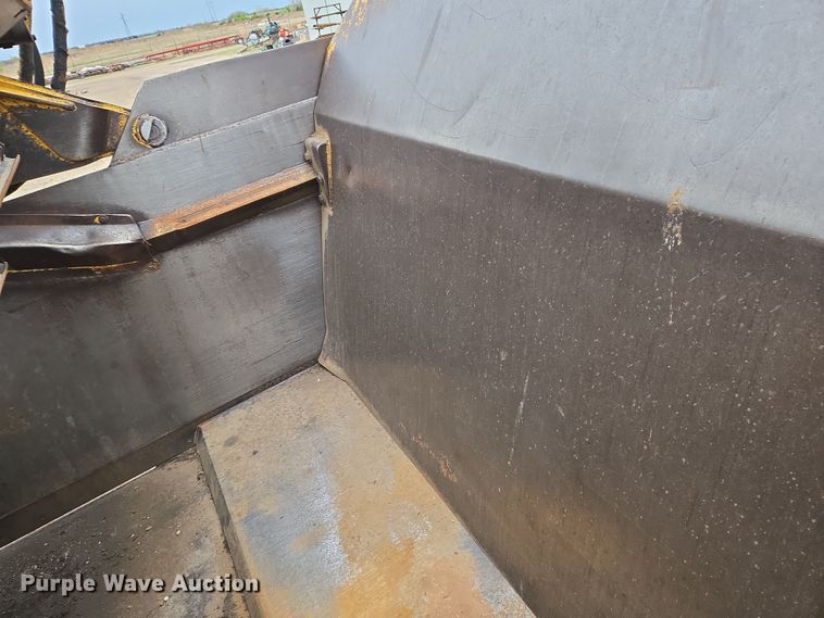 image for item EO0637 1994 John Deere 762B elevating scraper