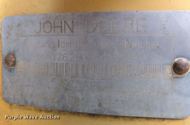 image for item EO0637 1994 John Deere 762B elevating scraper