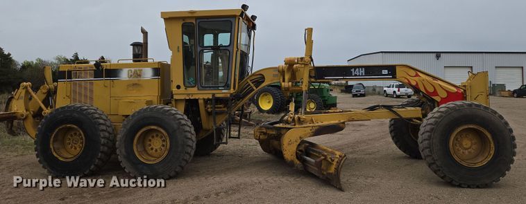 image for item EO0638 1997 Caterpillar 14H motor grader