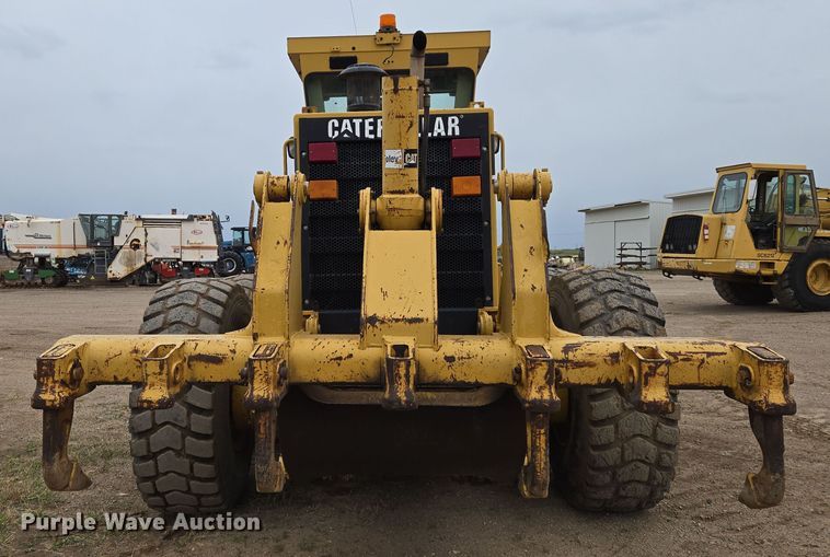 image for item EO0638 1997 Caterpillar 14H motor grader