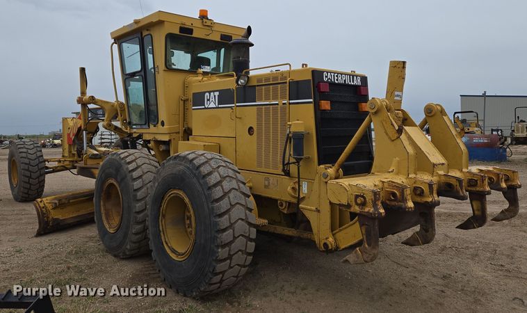 image for item EO0638 1997 Caterpillar 14H motor grader
