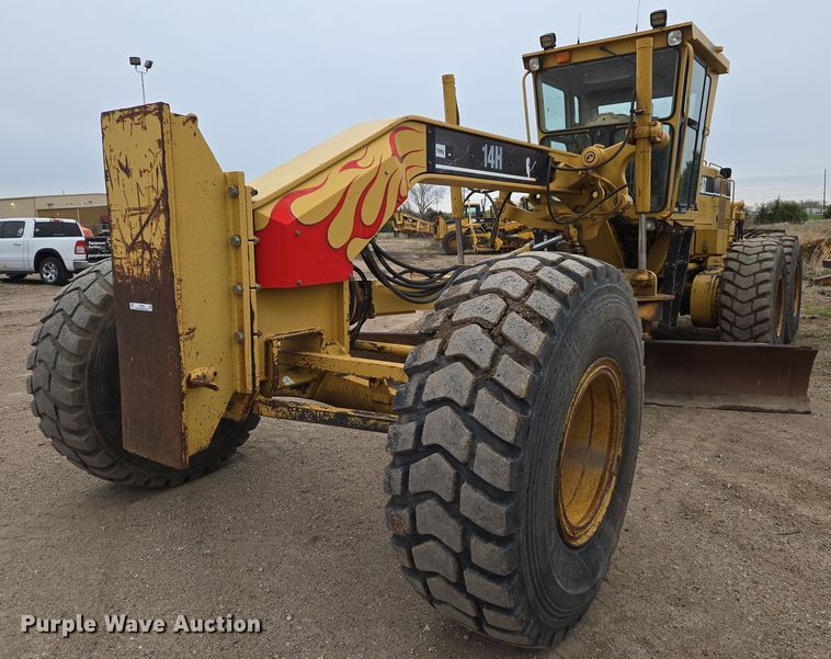 image for item EO0638 1997 Caterpillar 14H motor grader