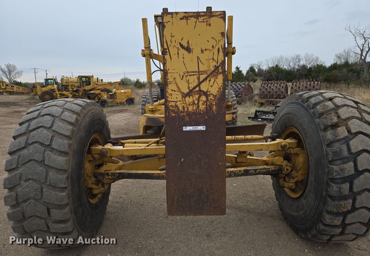 image for item EO0638 1997 Caterpillar 14H motor grader