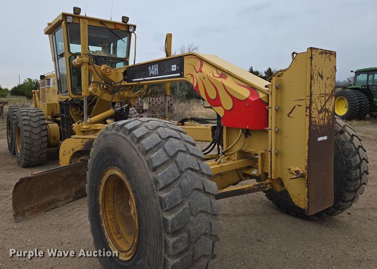 image for item EO0638 1997 Caterpillar 14H motor grader