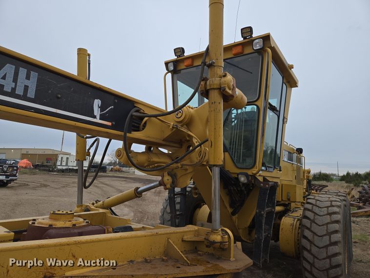 image for item EO0638 1997 Caterpillar 14H motor grader