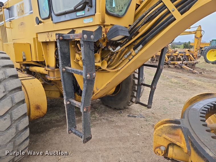 image for item EO0638 1997 Caterpillar 14H motor grader