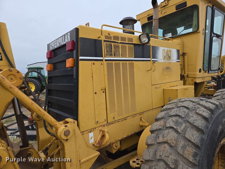 image for item EO0638 1997 Caterpillar 14H motor grader