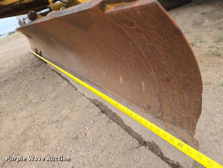 image for item EO0638 1997 Caterpillar 14H motor grader