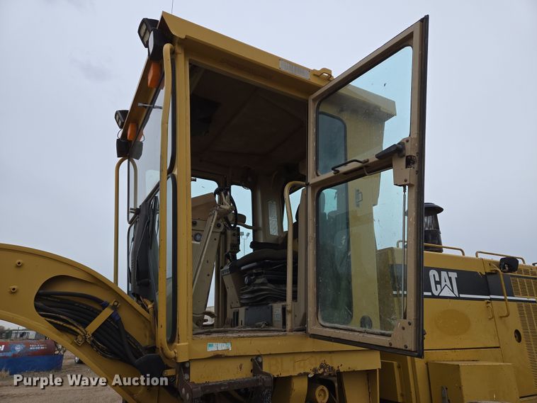 image for item EO0638 1997 Caterpillar 14H motor grader