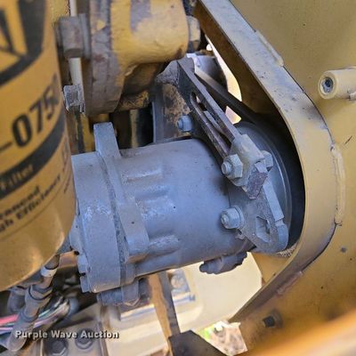 image for item EO0638 1997 Caterpillar 14H motor grader