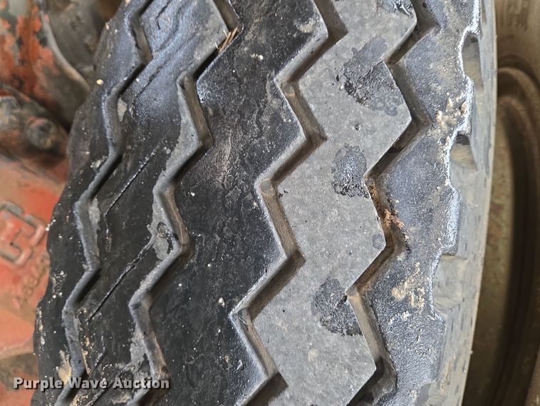 image for item EO0648 1990 Ford F900 crane truck