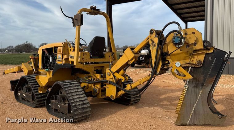 image for item EQ1230 2007 Vermeer RTX1250 cable plow