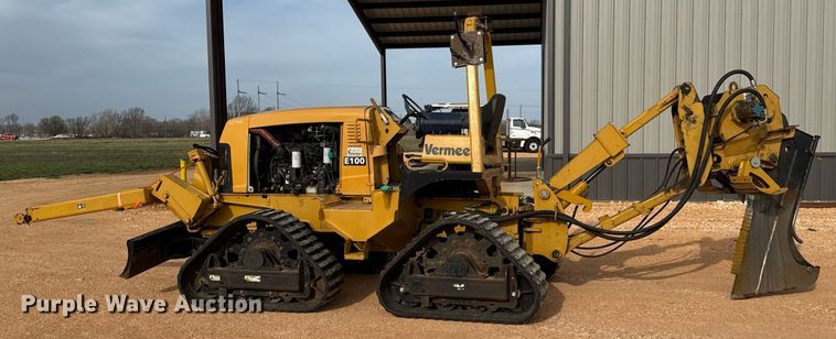 image for item EQ1230 2007 Vermeer RTX1250 cable plow