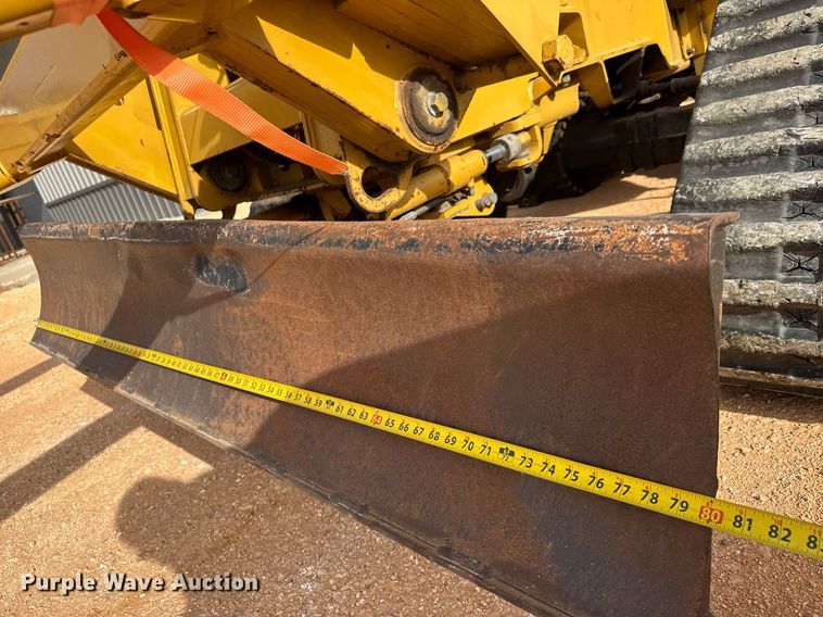 image for item EQ1230 2007 Vermeer RTX1250 cable plow