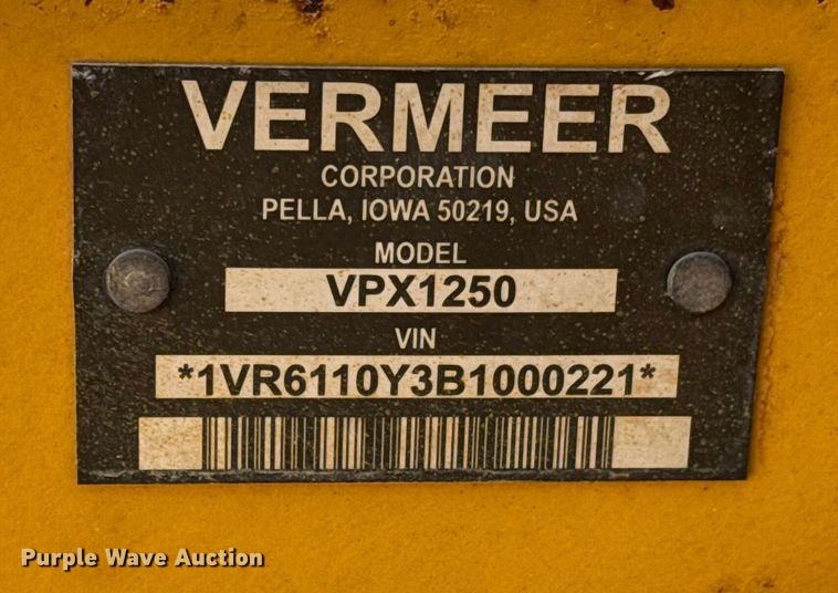 image for item EQ1230 2007 Vermeer RTX1250 cable plow