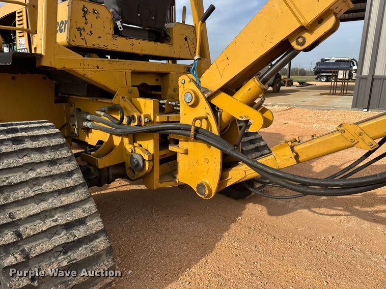 image for item EQ1230 2007 Vermeer RTX1250 cable plow