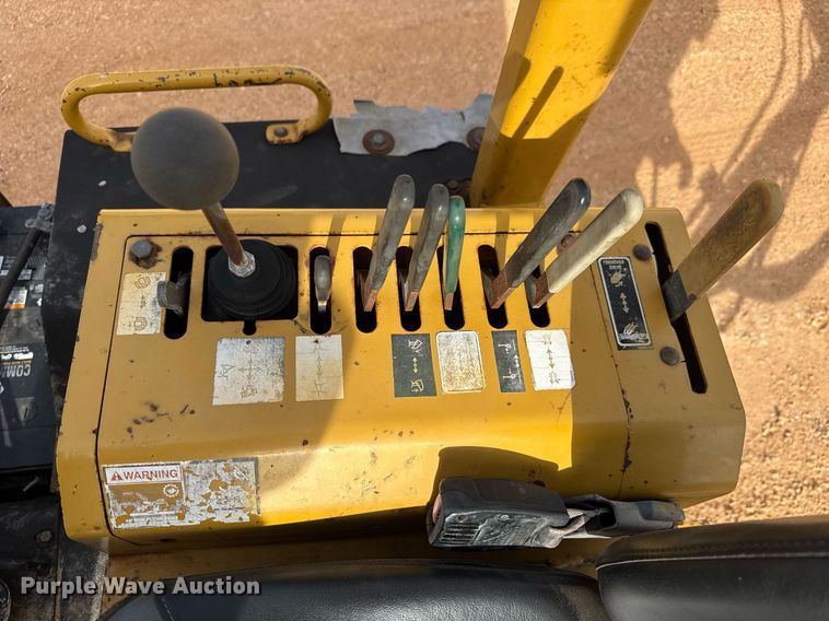 image for item EQ1230 2007 Vermeer RTX1250 cable plow