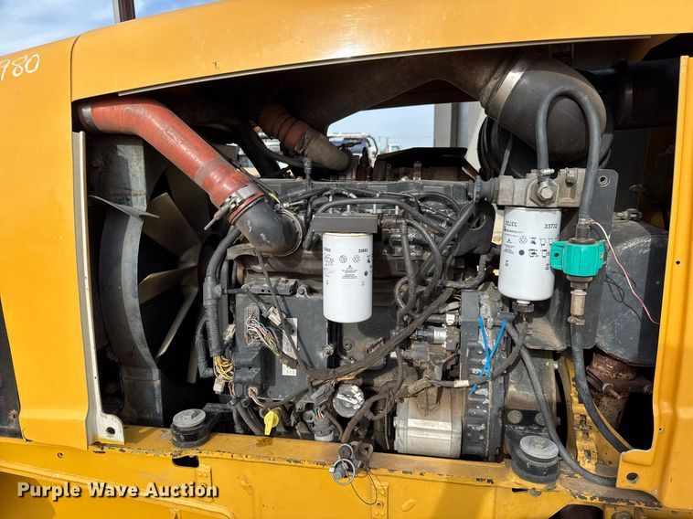 image for item EQ1230 2007 Vermeer RTX1250 cable plow