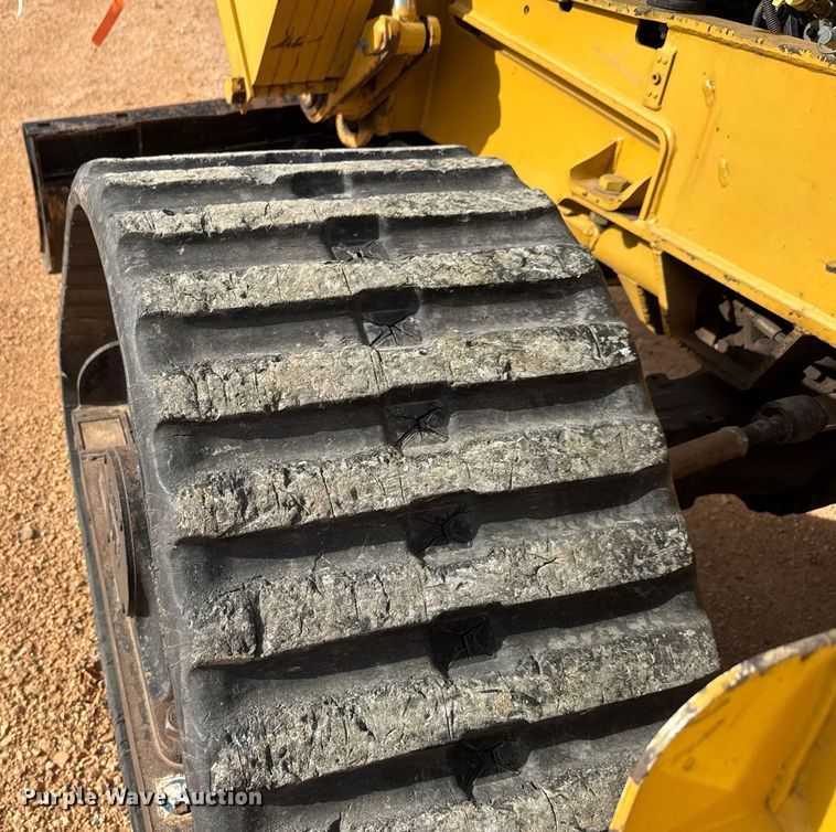 image for item EQ1230 2007 Vermeer RTX1250 cable plow