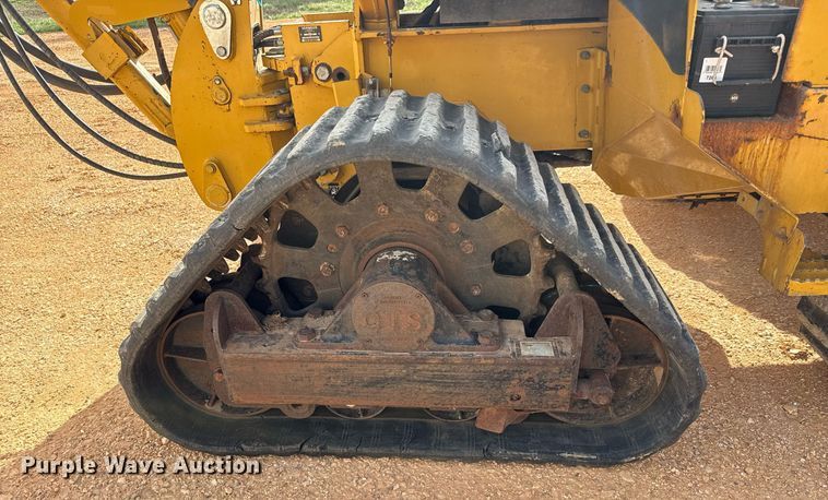 image for item EQ1230 2007 Vermeer RTX1250 cable plow