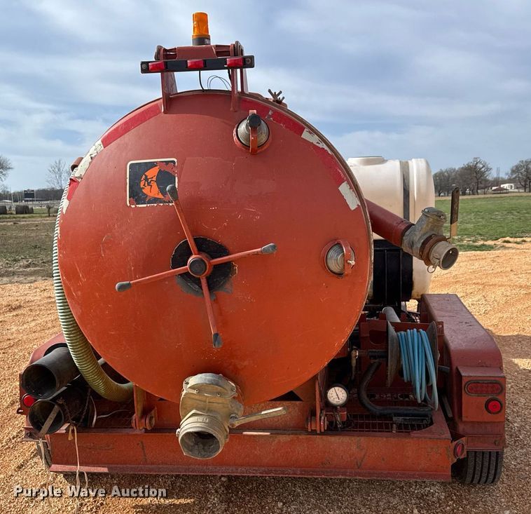 image for item EQ1231 2002 Ditch Witch FX30 vacuum excavator