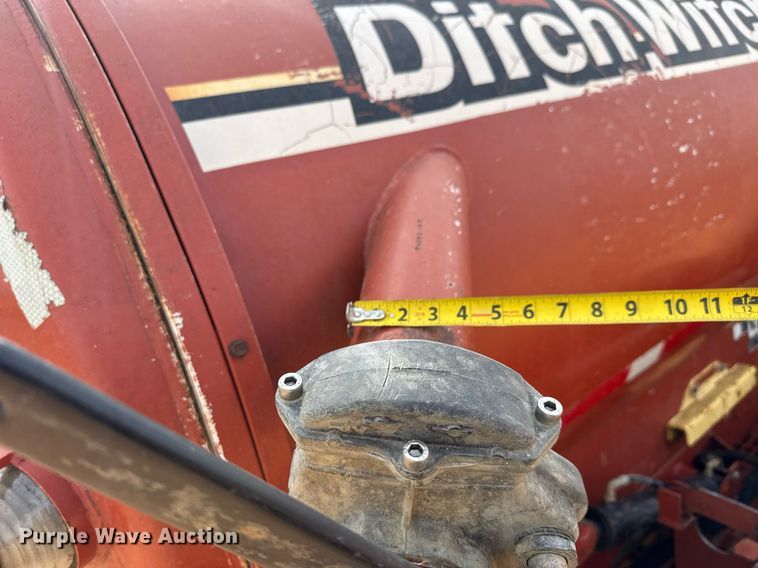 image for item EQ1231 2002 Ditch Witch FX30 vacuum excavator