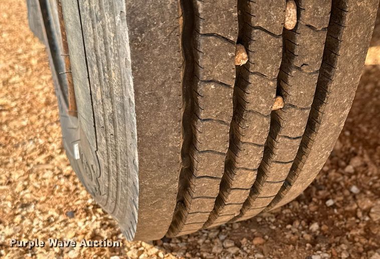 image for item EQ1231 2002 Ditch Witch FX30 vacuum excavator