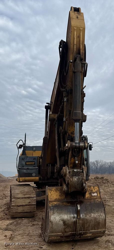 image for item EQ1246 2014 Caterpillar 329E L excavator